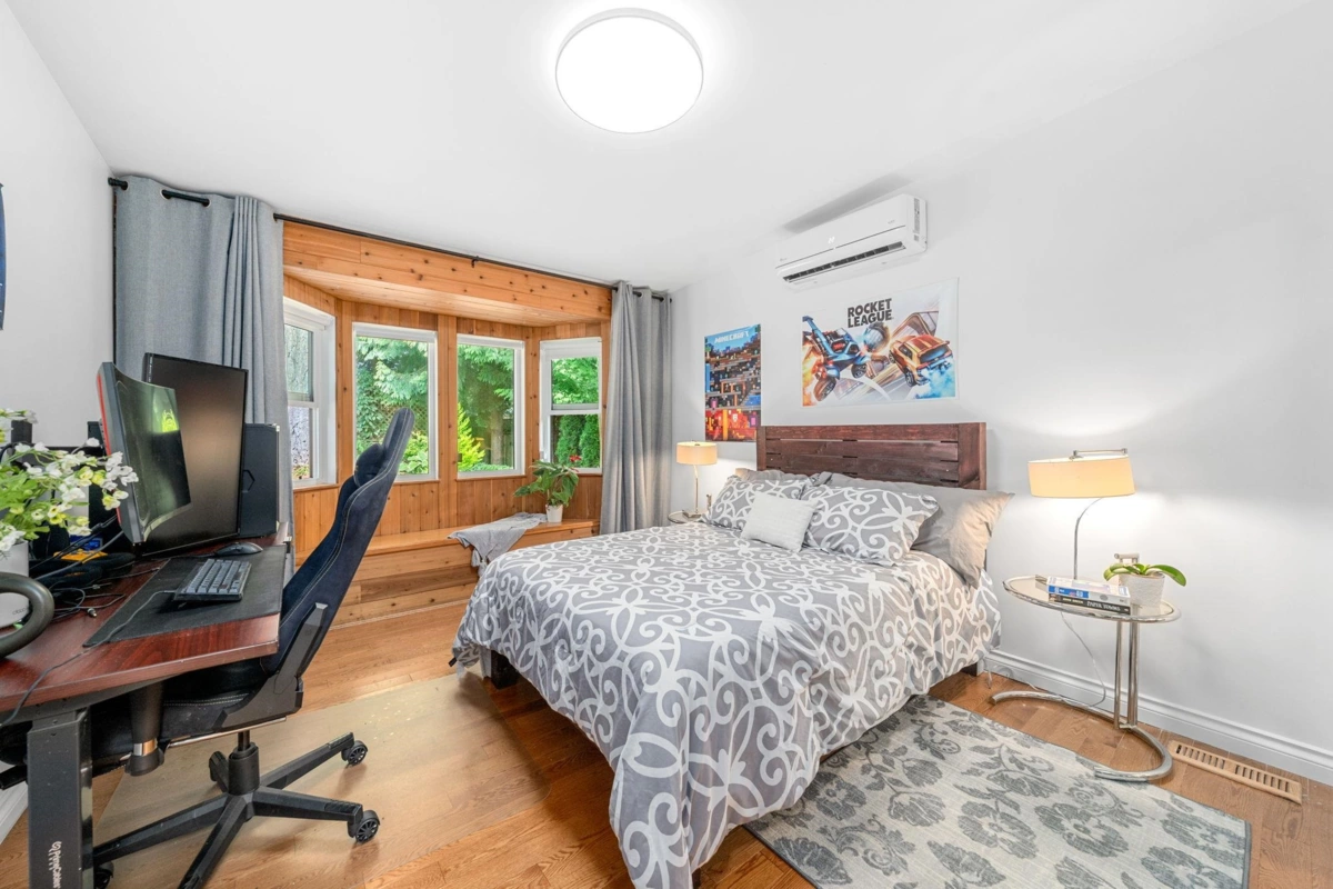 Laundry Room Photo of 2540 Boswell Avenue, North Vancouver, BC