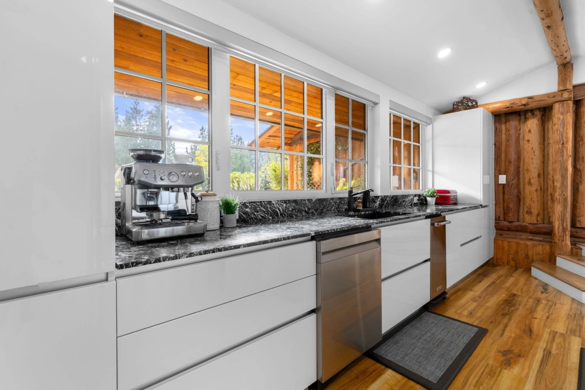 Primary Bedroom Photo of 2540 Boswell Avenue, North Vancouver, BC