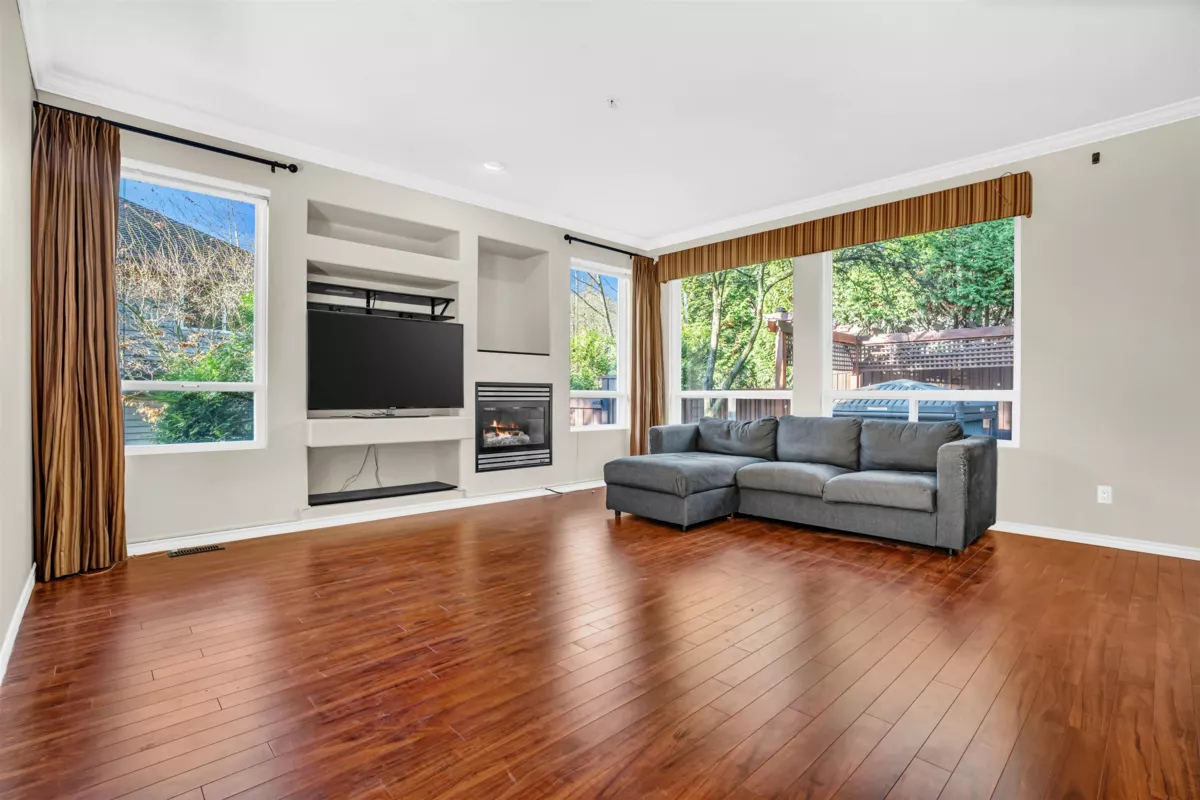 Kitchen Photo of 10 2381 Argue Street, Port Coquitlam, BC