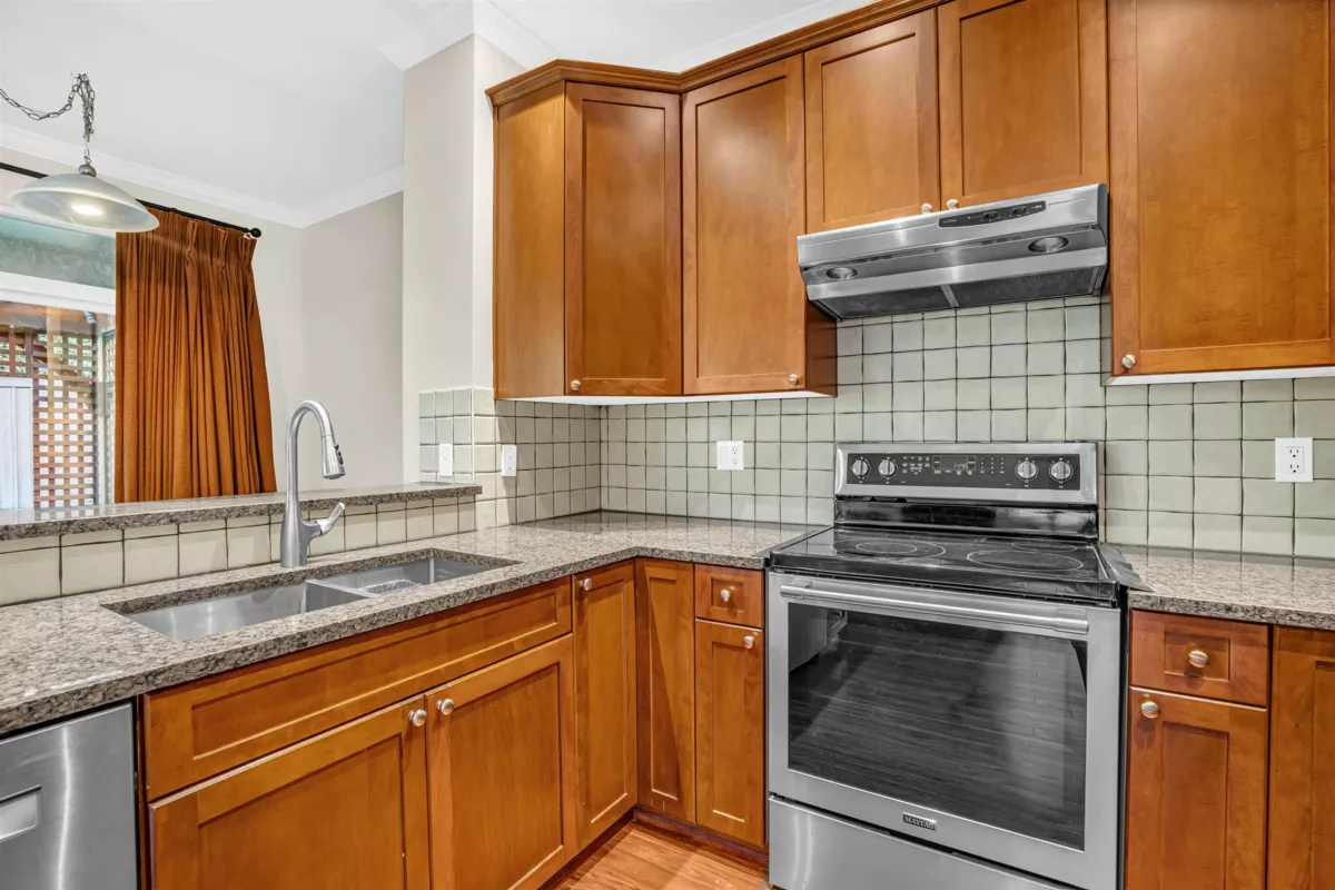 Living Room Photo of 10 2381 Argue Street, Port Coquitlam, BC