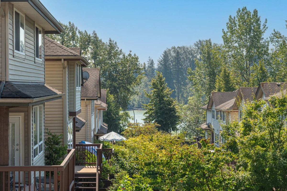 Loft / Bonus Room Photo of 10 2381 Argue Street, Port Coquitlam, BC