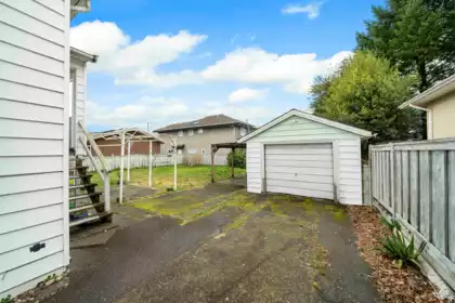 Front Yard Photo of 1371 Duthie Avenue, Burnaby, BC