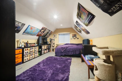 Loft / Bonus Room Photo of 18592 62 Avenue, Surrey, BC