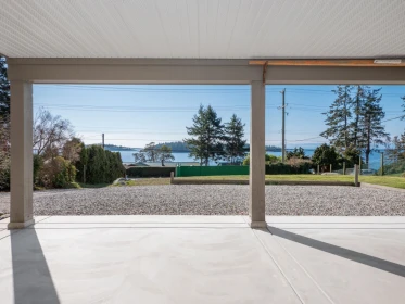 Entry Foyer Photo of 6682 Sunshine Coast Highway, Sechelt, BC