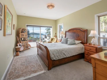 Walk-In Closet Photo of 6682 Sunshine Coast Highway, Sechelt, BC