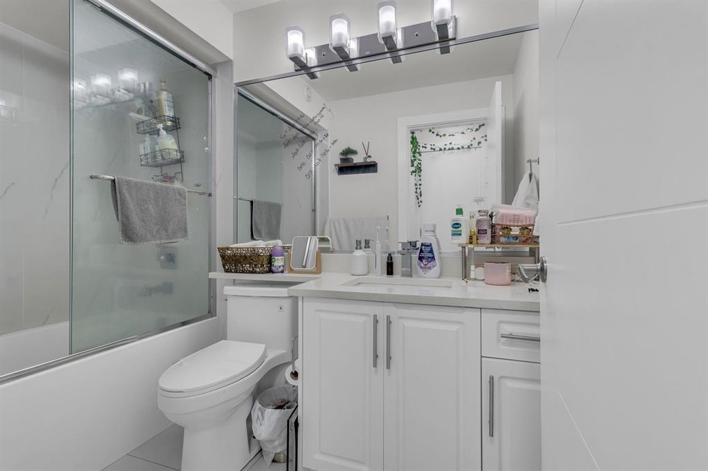 Outdoor Kitchen Photo of 27977 Stagecoach Avenue, Abbotsford, BC