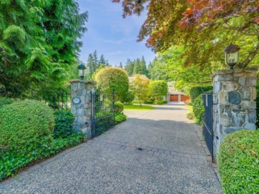 13315 25 Avenue, Surrey, BC, Surrey — Single Family Residence for sale