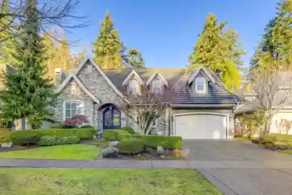 14185 33 Avenue, Surrey, BC, Elgin Chantrell — 4 bed single family residence for sale