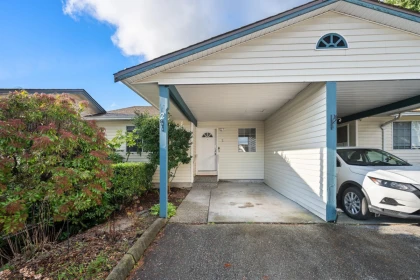 Hot Tub / Spa Photo of 2 11464 Fisher Street, Maple Ridge, BC