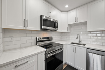 Walk-In Closet Photo of 2 11464 Fisher Street, Maple Ridge, BC