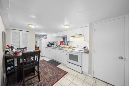 Basement Recreation Room Photo of 545 Skeena Street, Vancouver, BC