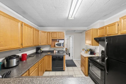 Kitchen Island Photo of 545 Skeena Street, Vancouver, BC