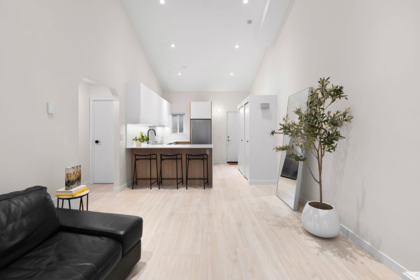 Primary Bedroom Photo of 408 1363 Clyde Avenue, West Vancouver, BC