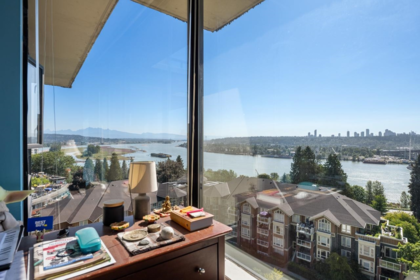 Breakfast Nook Photo of 1003 11 E Royal Avenue, New Westminster, BC