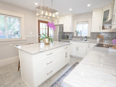 124 Sixth Avenue, New Westminster, BC, New Westminster — 4 bed single family residence for sale