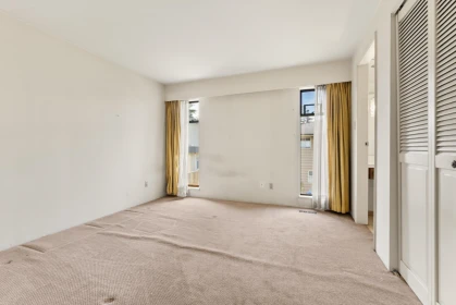 Hallway Photo of 5620 Plover Court, Richmond, BC