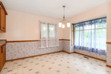 Laundry Room Photo of 33845 Richards Avenue, Mission, BC