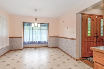 Mudroom Photo of 33845 Richards Avenue, Mission, BC