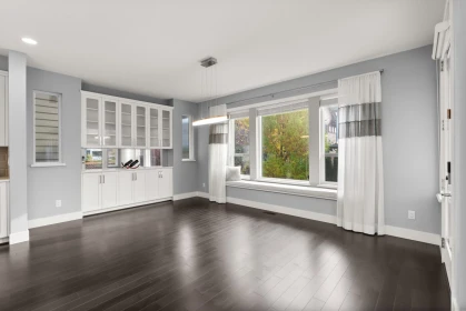 Breakfast Nook Photo of 16726 18 Avenue, Surrey, BC