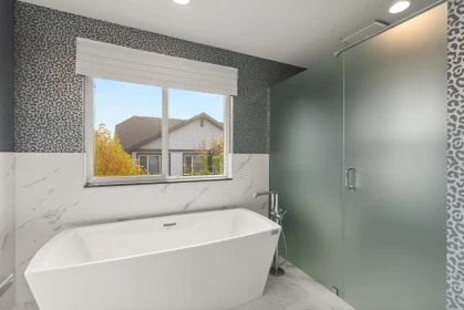 Entry Foyer Photo of 16726 18 Avenue, Surrey, BC