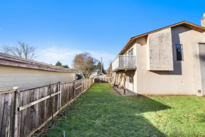 Front Yard Photo of 31974 Charlotte Avenue, Abbotsford, BC