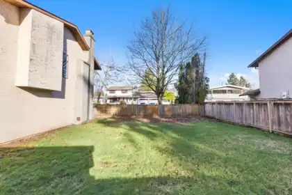 Swimming Pool Photo of 31974 Charlotte Avenue, Abbotsford, BC