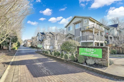 Front Yard Photo of 73 15399 Guildford Drive, Surrey, BC