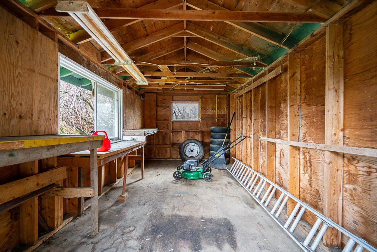 Outdoor Kitchen Photo of 46782 First Avenue, Chilliwack, BC