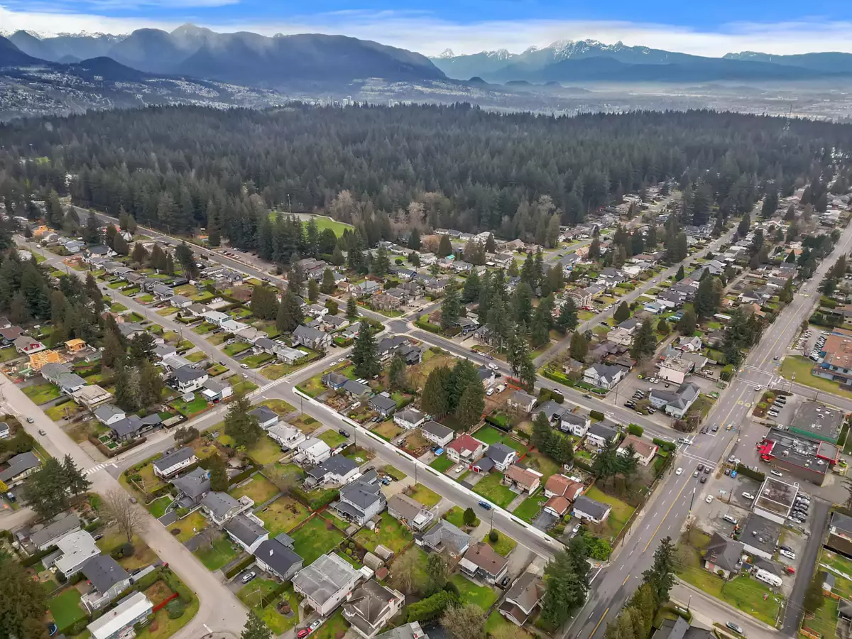 Basement Recreation Room Photo of 530 Hillcrest Street, Coquitlam, BC