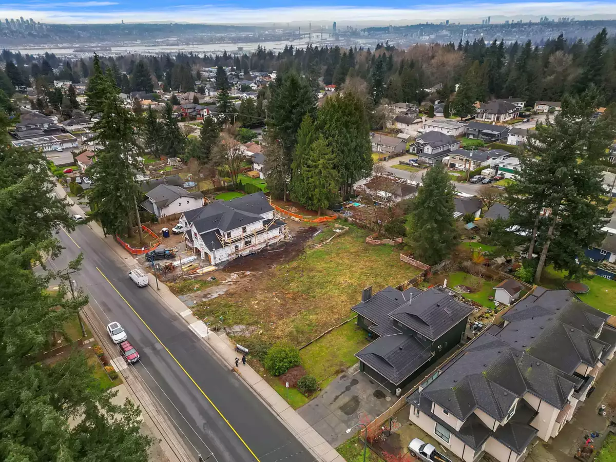 Bedroom 2 Photo of 530 Hillcrest Street, Coquitlam, BC