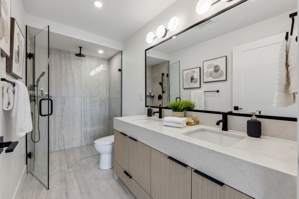 Office / Den Photo of 3381 Victoria Drive, Vancouver, BC