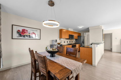 902 5933 Cooney Road, Richmond, BC, Richmond — Apartment/Condo for sale