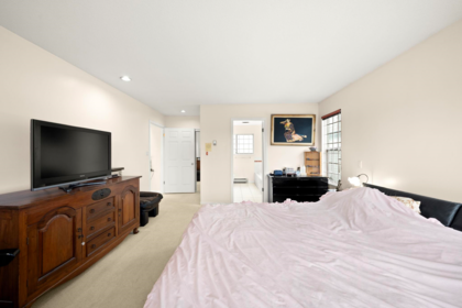 Laundry Room Photo of 3606 Mckay Drive, Richmond, BC