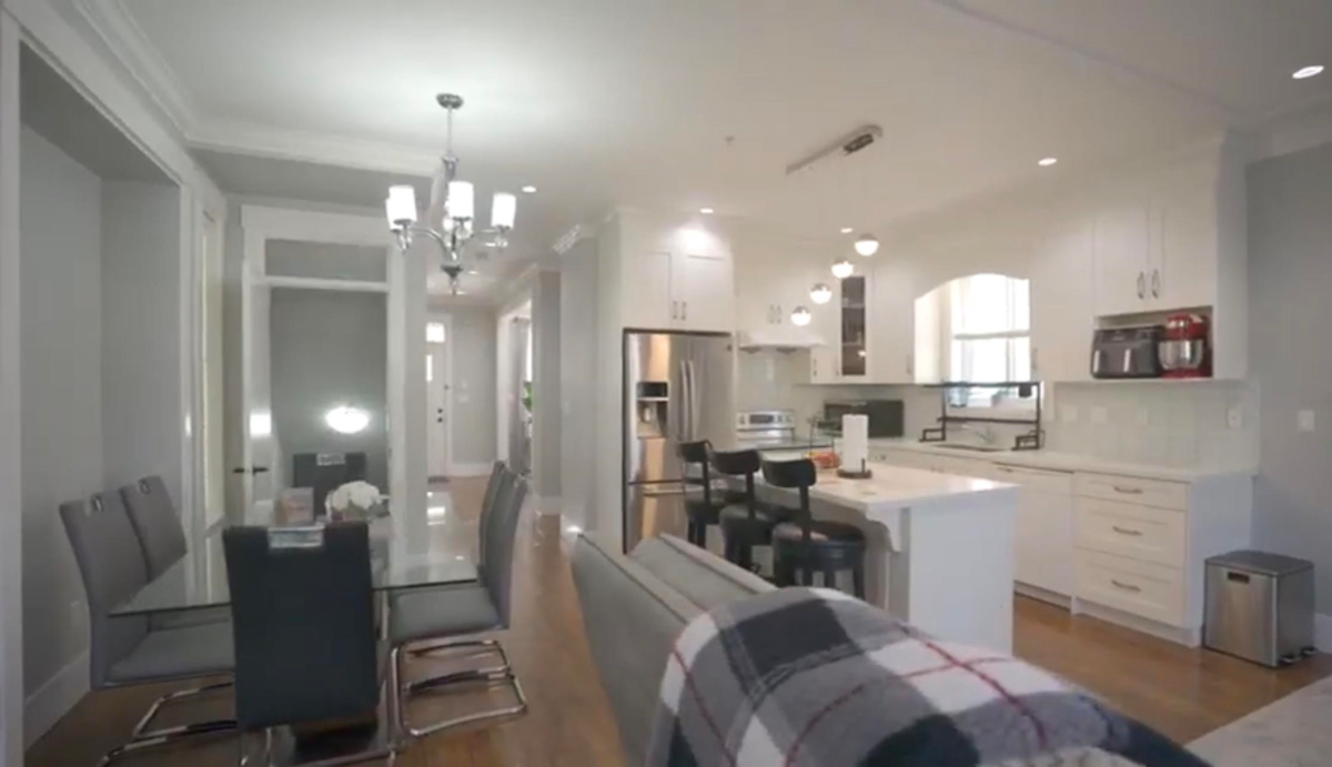 Kitchen Photo of 24073 102 Avenue, Maple Ridge, BC