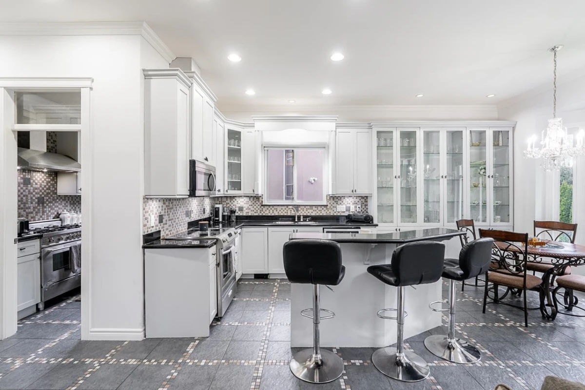 Dining Area Photo of 14867 76a Avenue, Surrey, BC