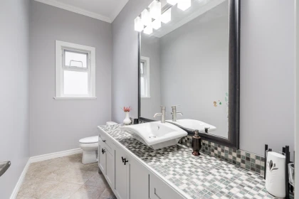 Powder Room Photo of 14867 76a Avenue, Surrey, BC