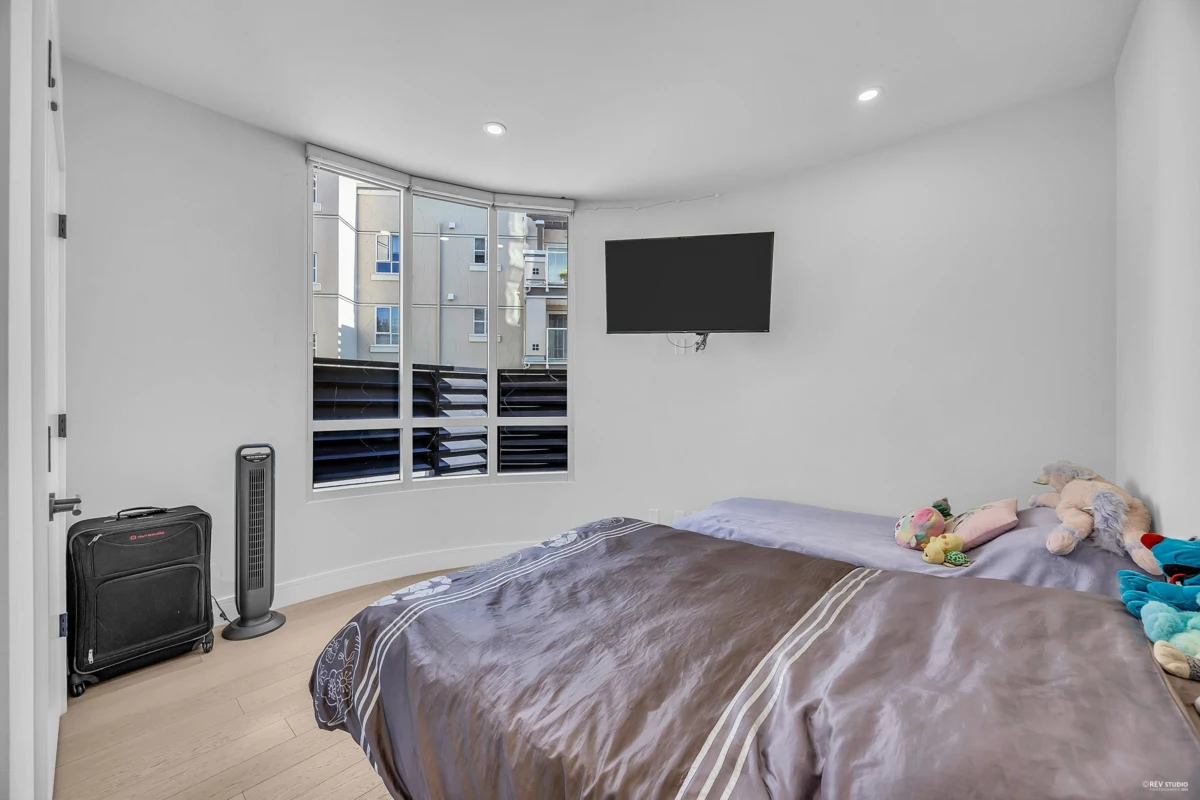 Breakfast Nook Photo of 105 20416 Park Avenue, Langley, BC