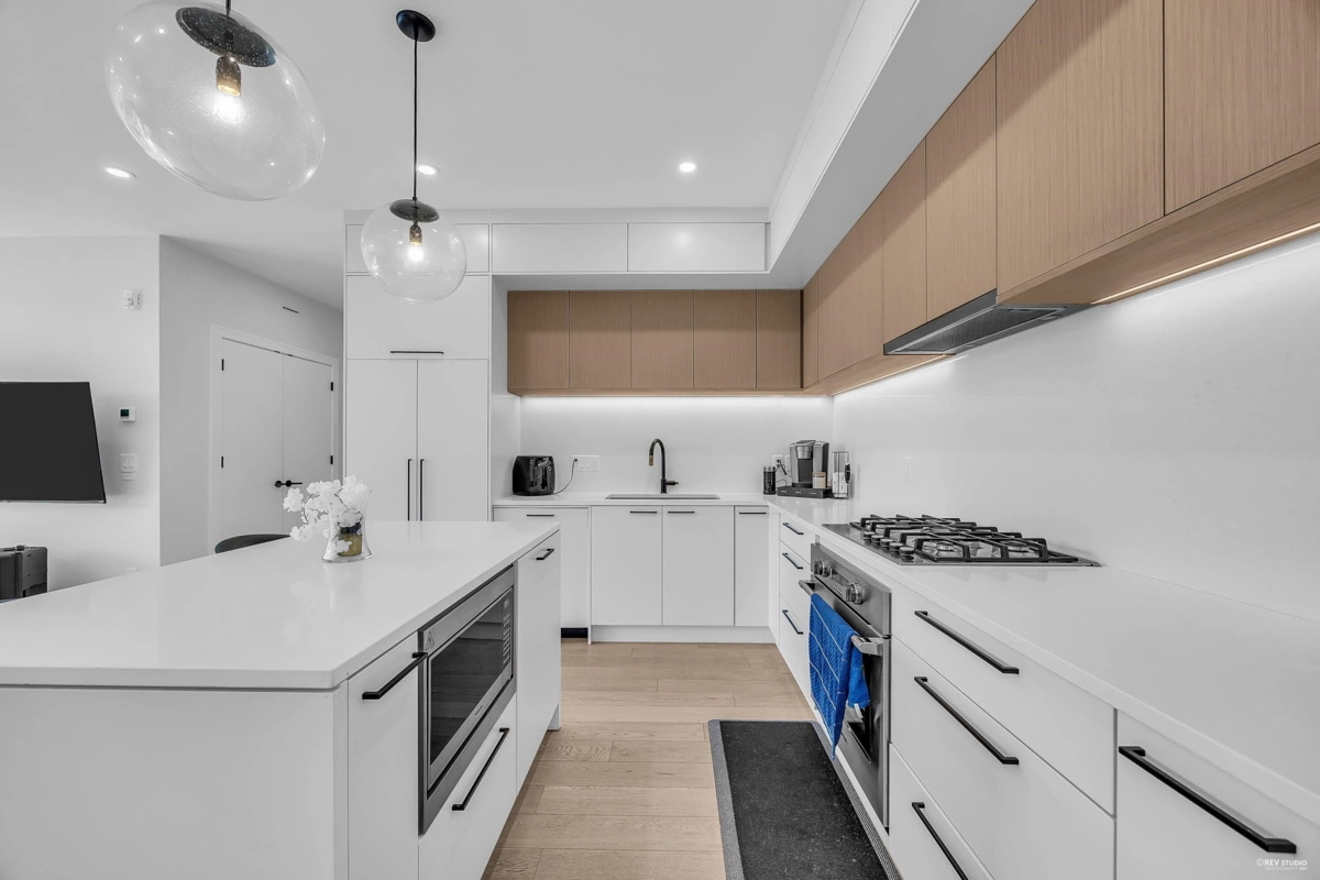 Kitchen Photo of 105 20416 Park Avenue, Langley, BC