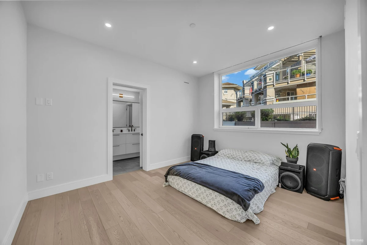 Pantry Photo of 105 20416 Park Avenue, Langley, BC