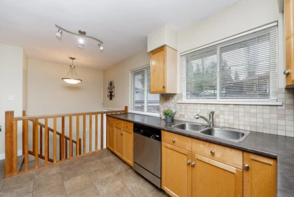 Breakfast Nook Photo of 1771 Rideau Avenue, Coquitlam, BC