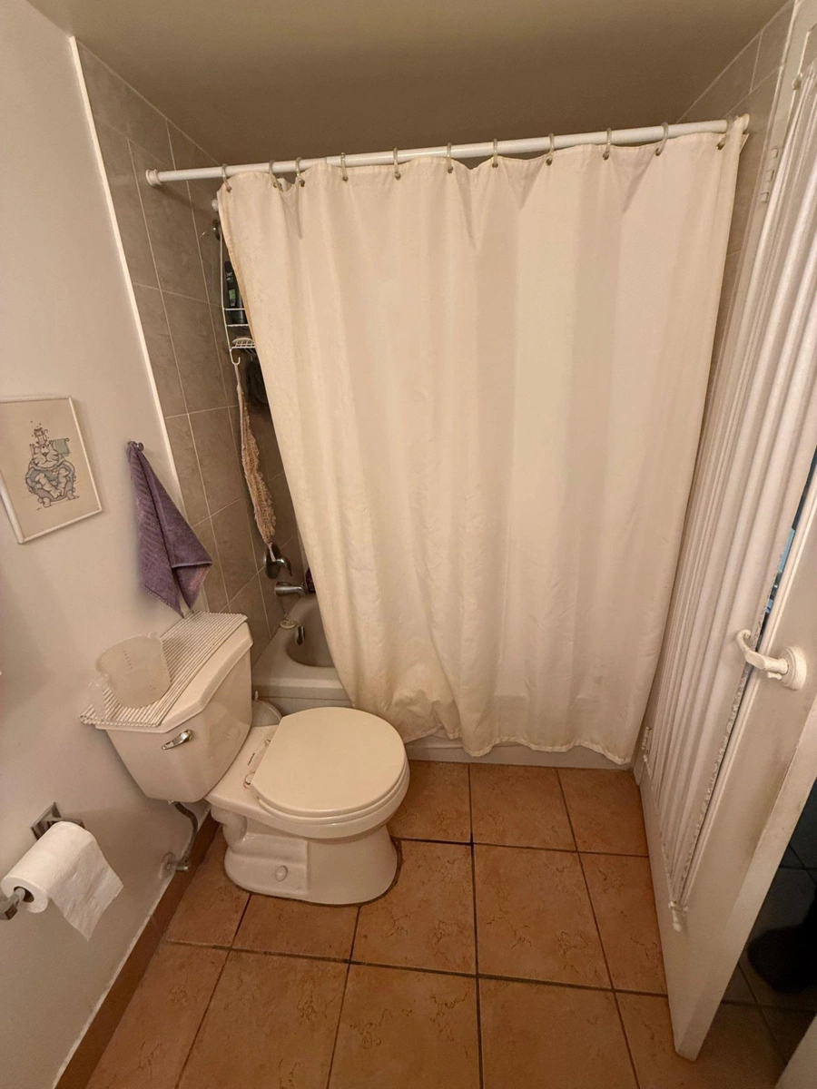 Office / Den Photo of 305 620 Eight Avenue, New Westminster, BC