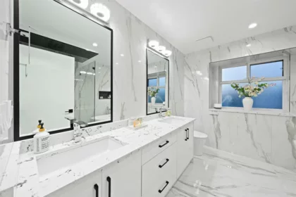 Powder Room Photo of 8269 111b Street, Delta, BC