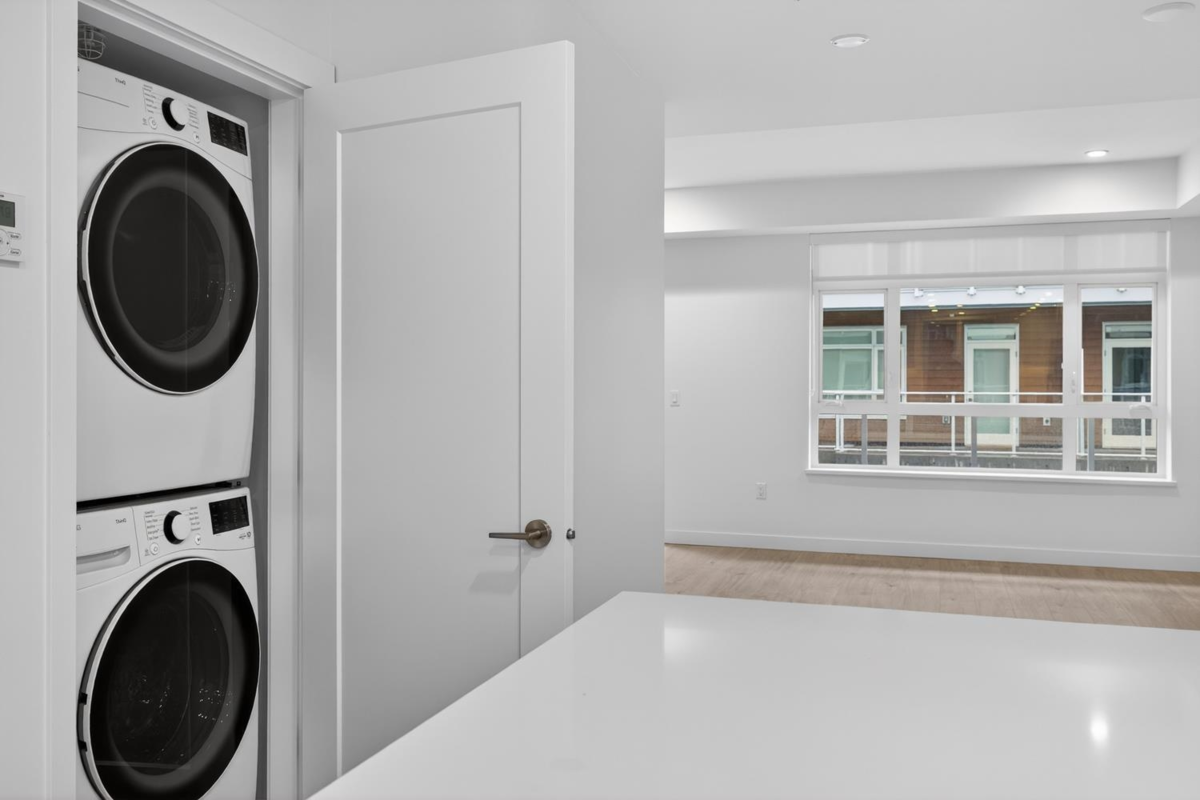 Dining Area Photo of 11 10333 River Drive, Richmond, BC