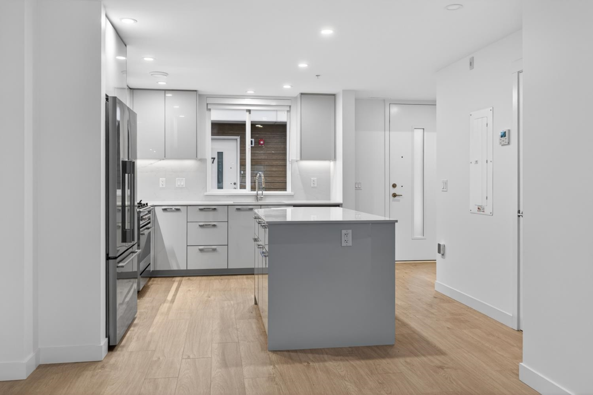 Kitchen Island Photo of 11 10333 River Drive, Richmond, BC