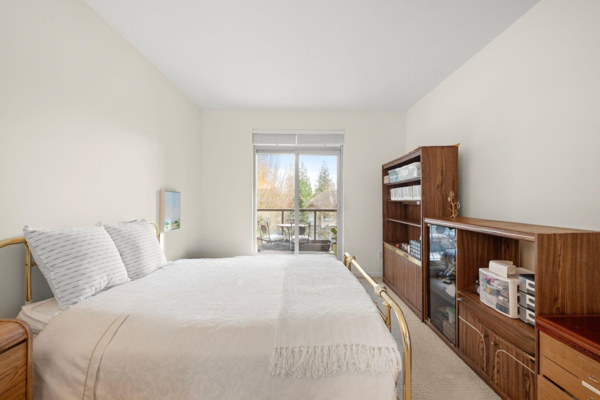 Bedroom 2 Photo of 309 15388 101 Avenue, Surrey, BC