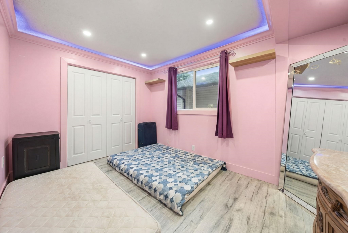 Backyard Photo of 12541 77a Avenue, Surrey, BC