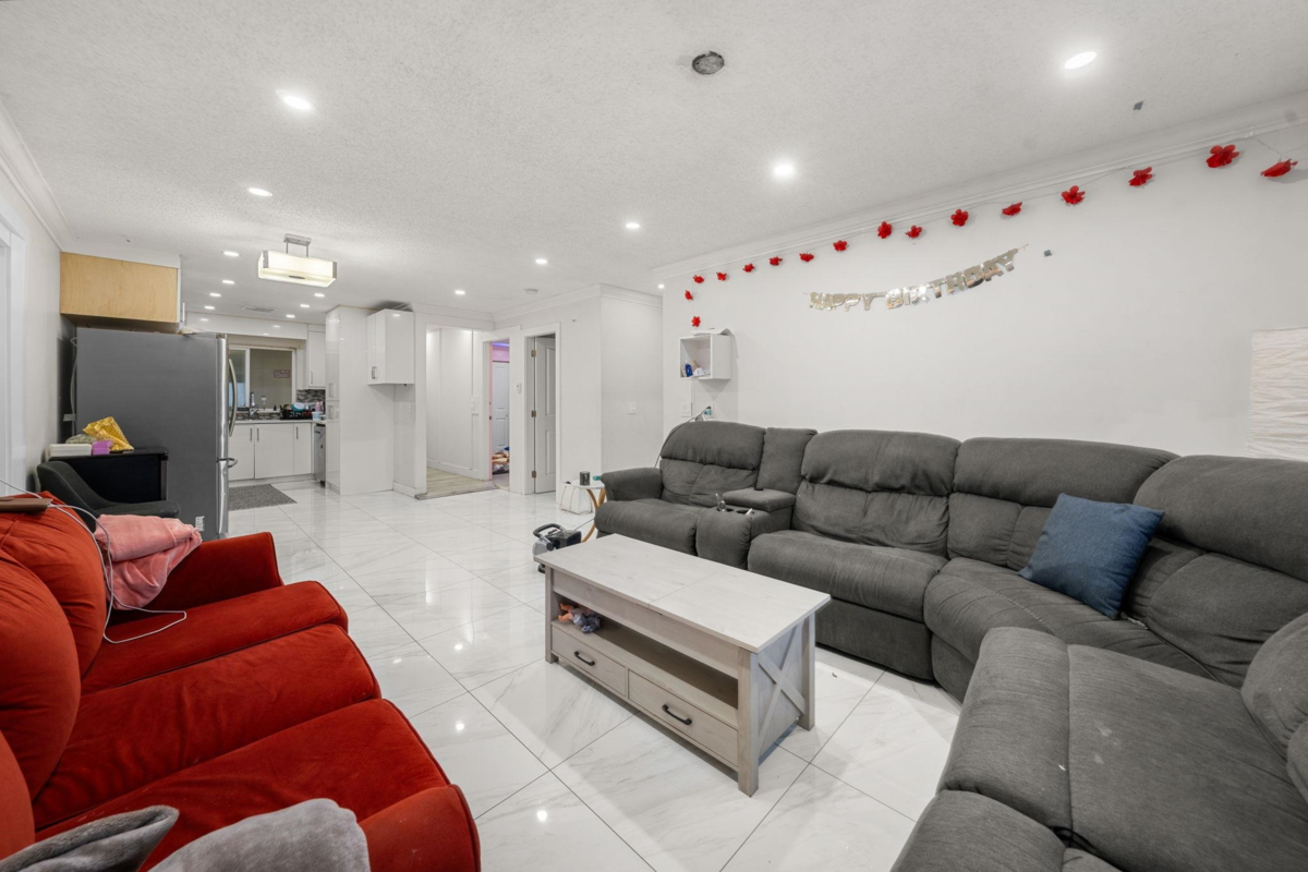 Primary Bedroom Photo of 12541 77a Avenue, Surrey, BC