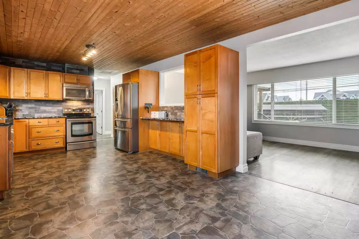 Dining Area Photo of 45291 Haig Drive, Chilliwack, BC