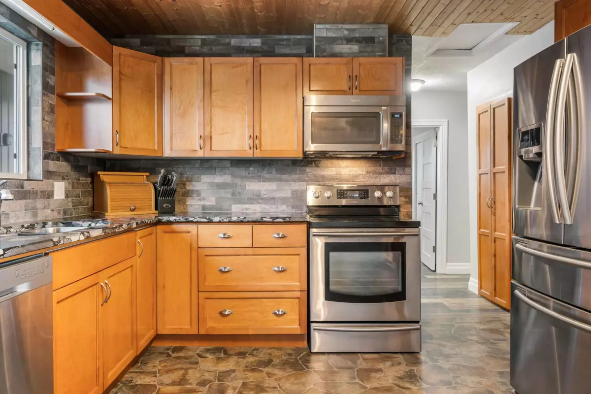 Family Room Photo of 45291 Haig Drive, Chilliwack, BC