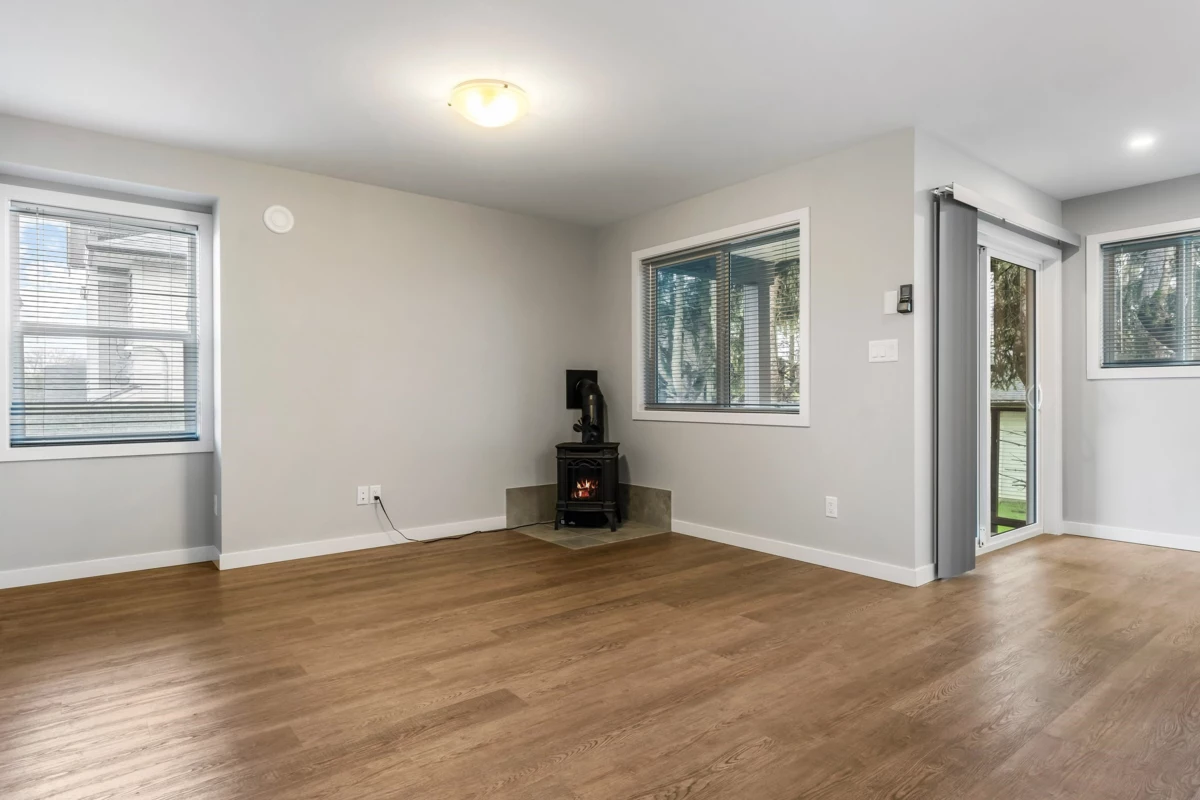 Garage Interior Photo of 45291 Haig Drive, Chilliwack, BC